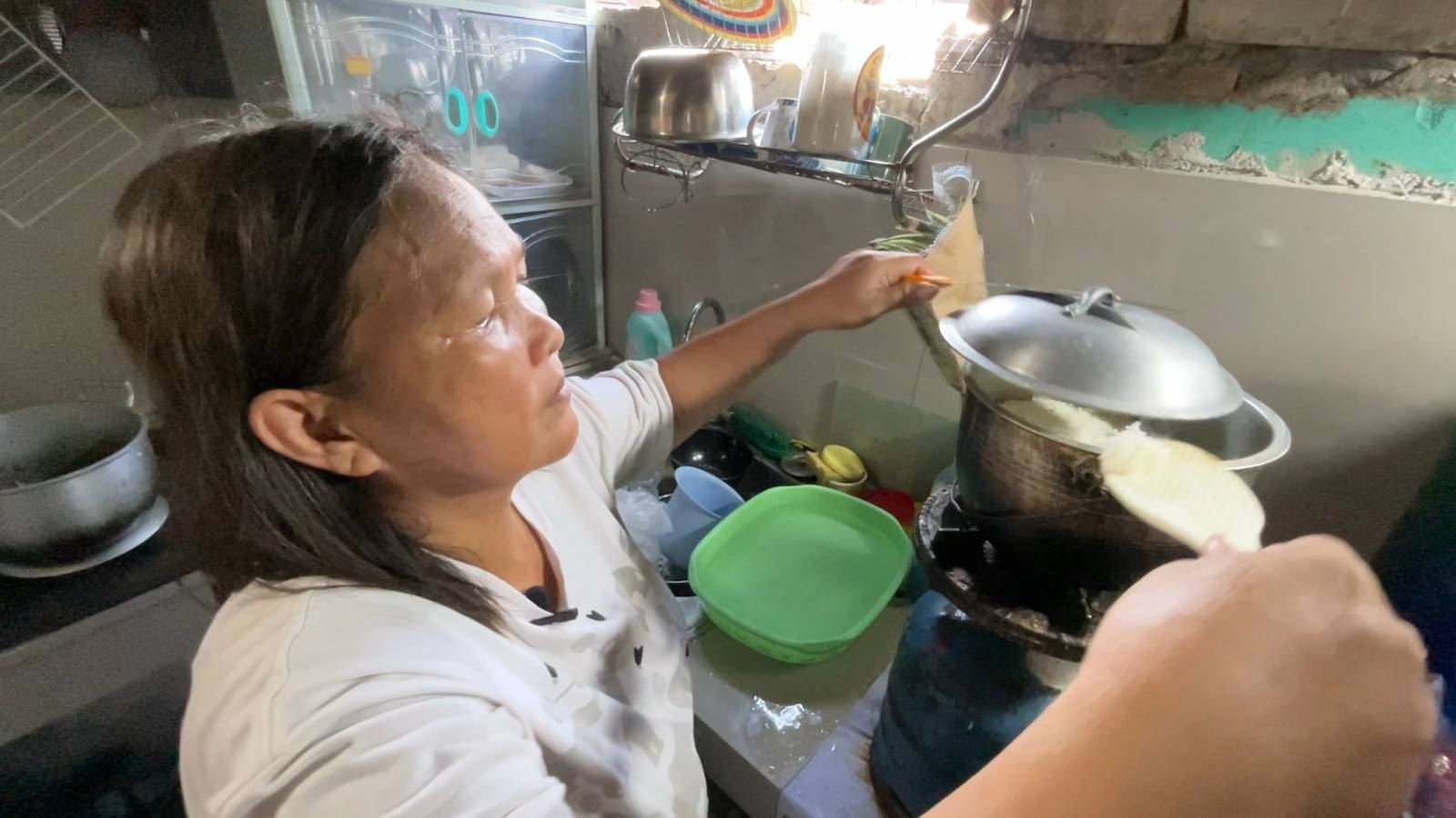 Salamat po! Bente per kilo na bigas meron na. 🍚